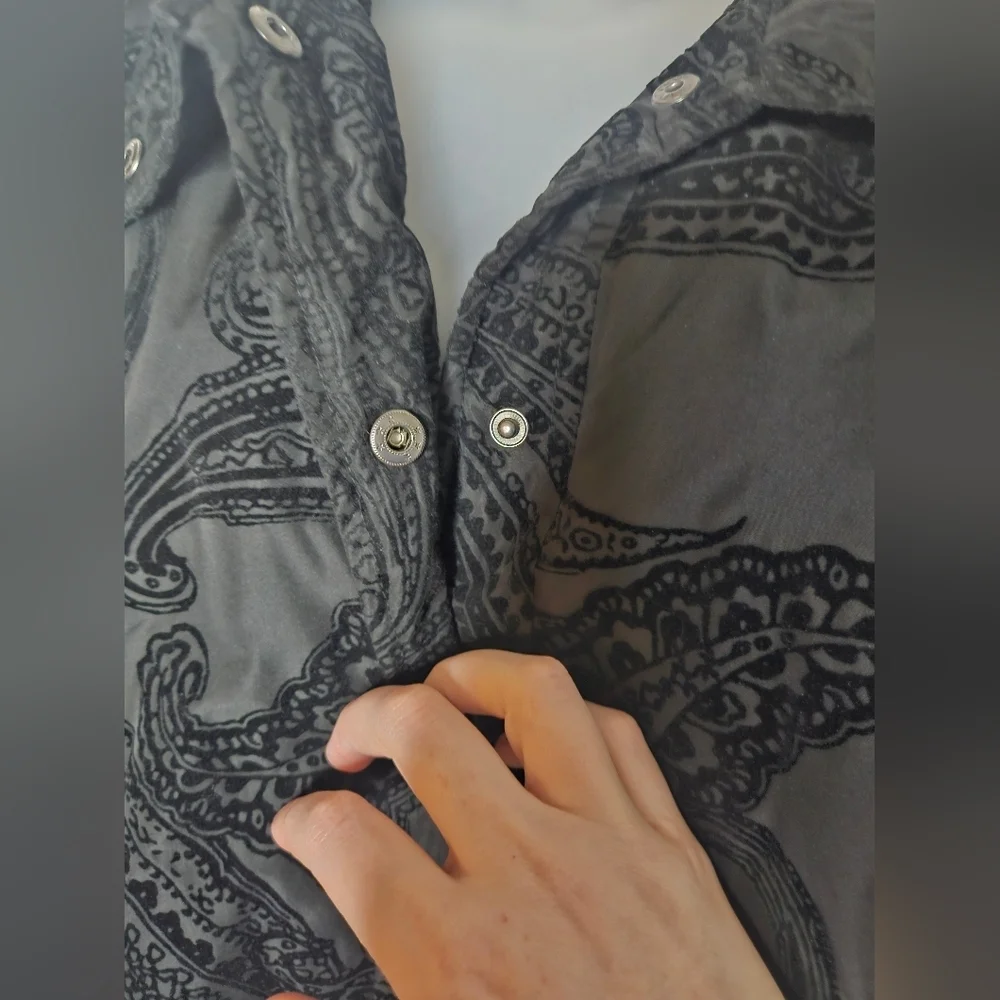 Chico's Zenergy Neema Flocked Black On Black Paisley Velvet Textured Puffer Coat